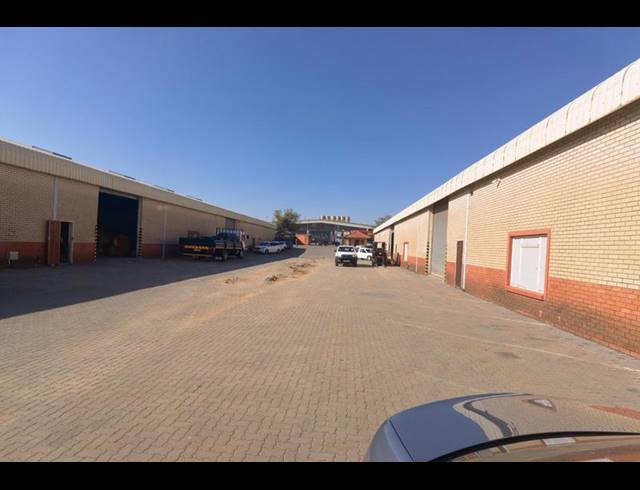 INDUSTRIAL PROPERTY TO RENT IN WALTLOO